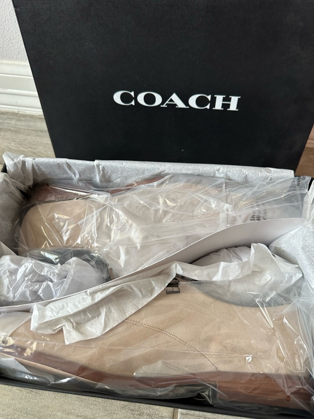 COACH Men’s Beige Suede Dress Shoes 👞 - Picture 8 of 10